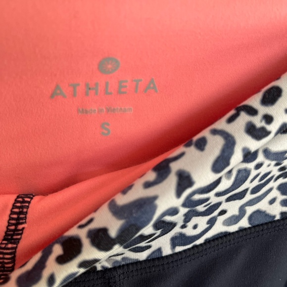 Athleta Petal Salutation 7/8 ankle leggings, size S - Picture 12 of 13